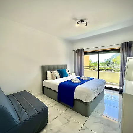 Prestige 2 With Pool By Homing *