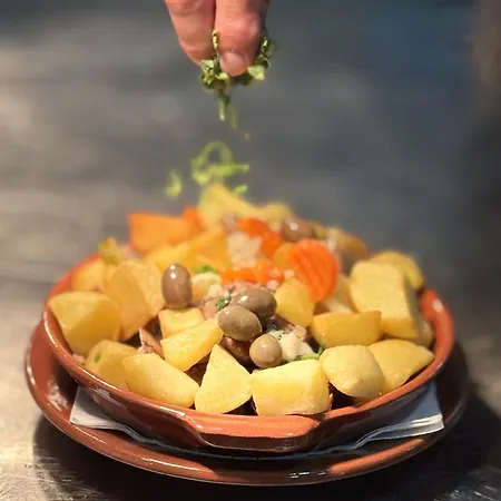 Prestige 2 With Pool By Homing